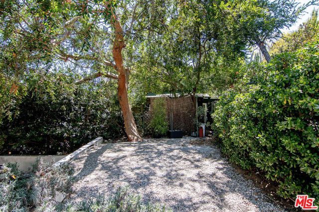 2553 Glen Green Street, Los Angeles, CA 90068