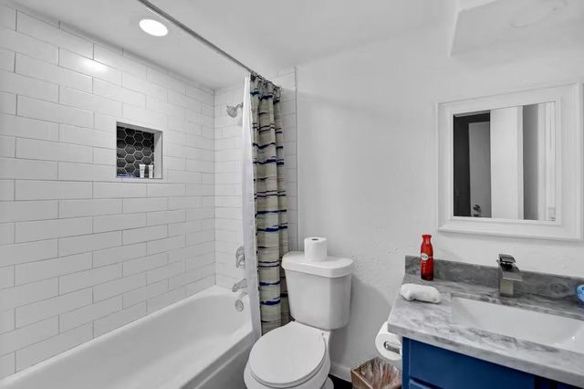 17210 Imperial Valley Drive 53, Houston, TX 77060