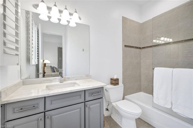 1427 Hemingway PL, Naples, FL 34103