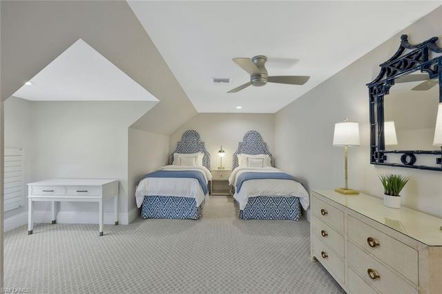 1427 Hemingway PL, Naples, FL 34103