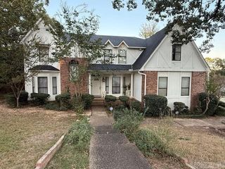 801 Loyola Drive, Little Rock, AR 72211