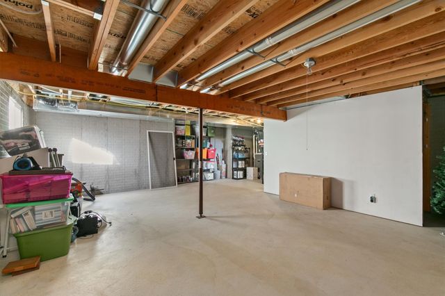 302 Filmore Avenue SE, Bondurant, IA 50035