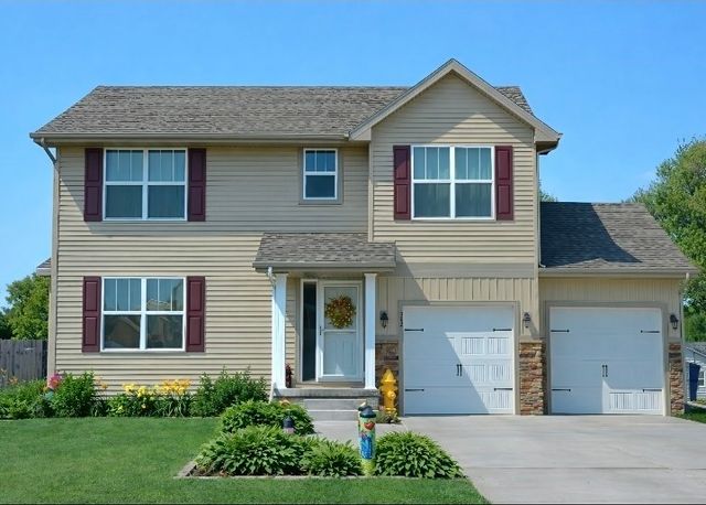 302 Filmore Avenue SE, Bondurant, IA 50035