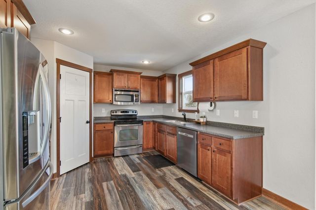 302 Filmore Avenue SE, Bondurant, IA 50035