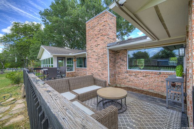 1001 FAWN DR, Schertz, TX 78154