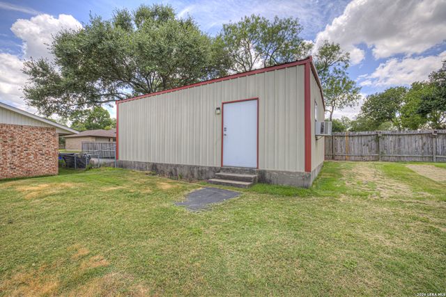 1001 FAWN DR, Schertz, TX 78154