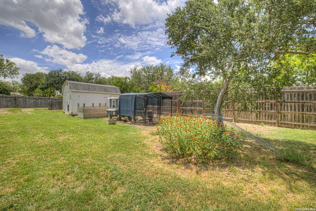 1001 FAWN DR, Schertz, TX 78154