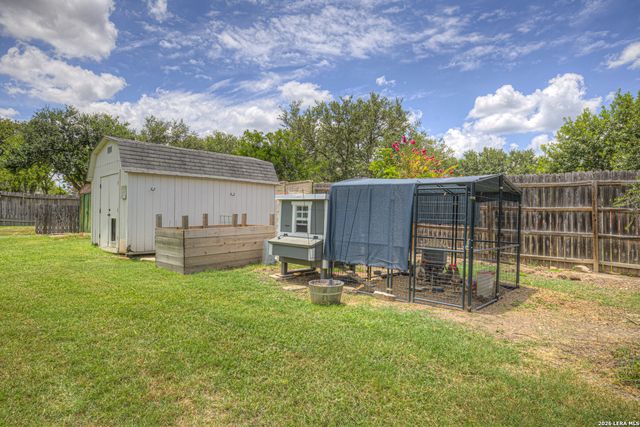 1001 FAWN DR, Schertz, TX 78154