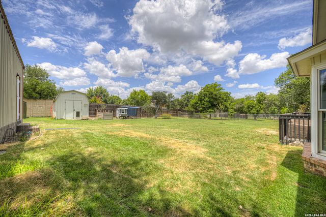1001 FAWN DR, Schertz, TX 78154
