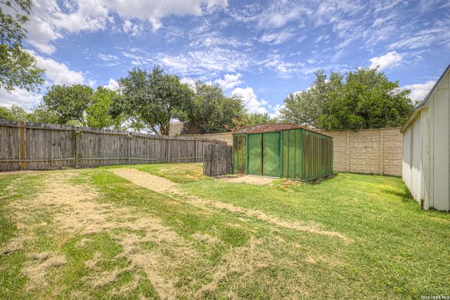 1001 FAWN DR, Schertz, TX 78154