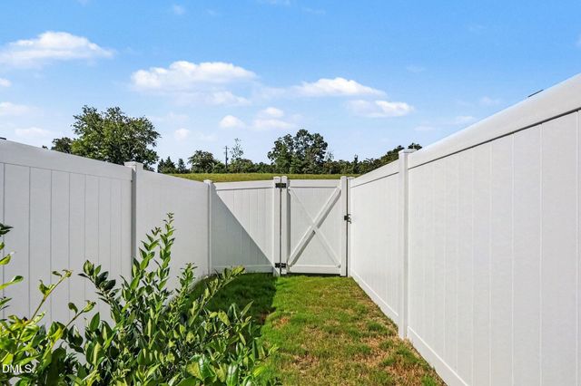 82 Channel Drop Drive, Clayton, NC 27520