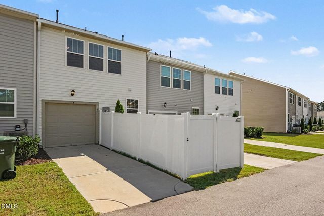82 Channel Drop Drive, Clayton, NC 27520