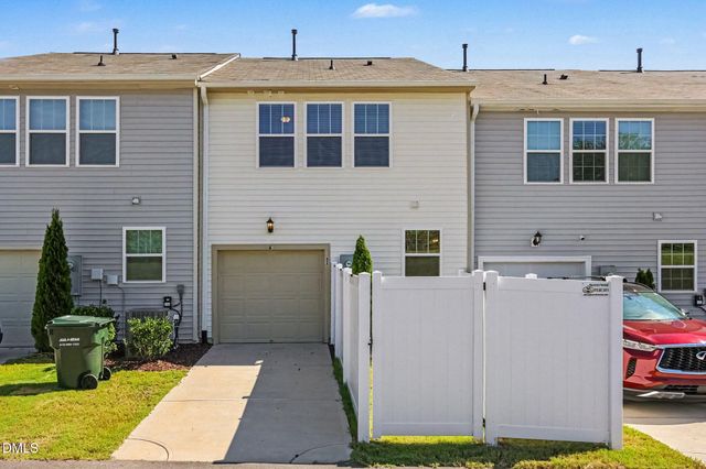 82 Channel Drop Drive, Clayton, NC 27520