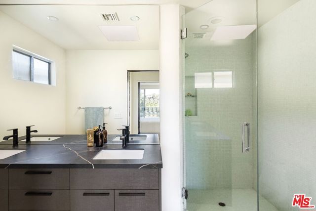 5636 Tuxedo Terrace, Los Angeles, CA 90068