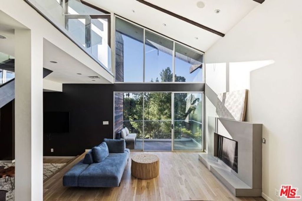 5636 Tuxedo Terrace, Los Angeles, CA 90068