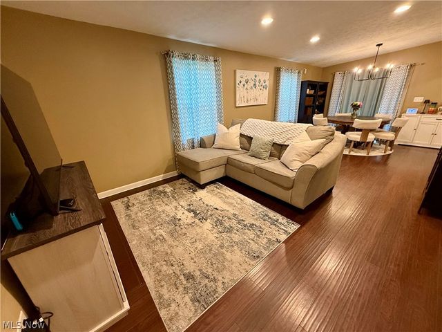 233 Baldwin Drive, Berea, OH 44017