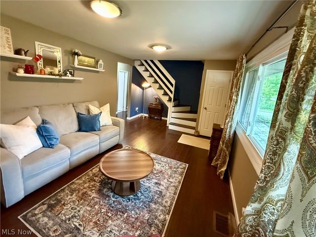 233 Baldwin Drive, Berea, OH 44017