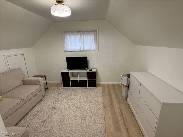 233 Baldwin Drive, Berea, OH 44017