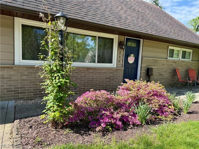 233 Baldwin Drive, Berea, OH 44017