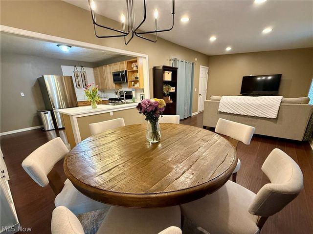 233 Baldwin Drive, Berea, OH 44017
