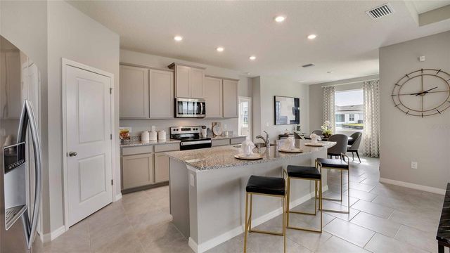 3502 HAZY GLEN LANE, Plant City, FL 33565