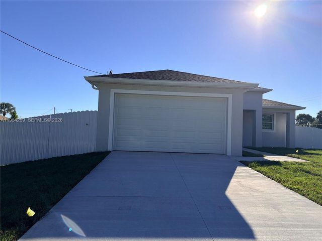 1111 GUNBY AVE S, Lehigh Acres, FL 33974