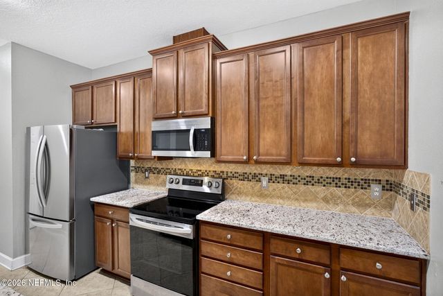 6163 CLEARSKY Drive, Jacksonville, FL 32258