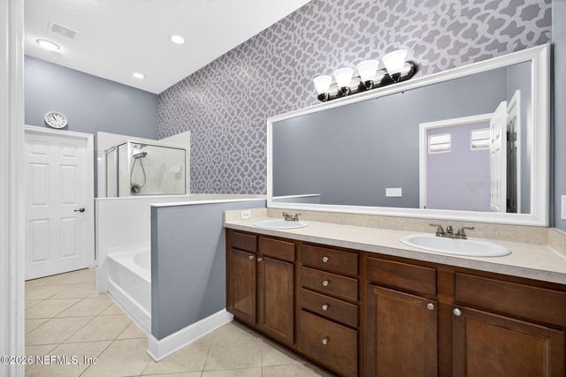 6163 CLEARSKY Drive, Jacksonville, FL 32258