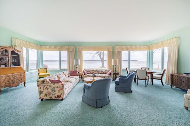 29863 East River Road, Grosse Ile Township, MI 48138