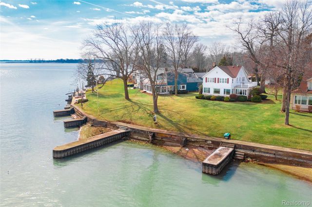 29863 East River Road, Grosse Ile Township, MI 48138