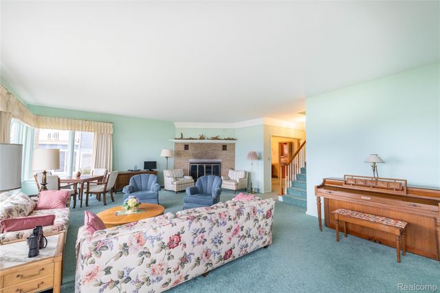 29863 East River Road, Grosse Ile Township, MI 48138