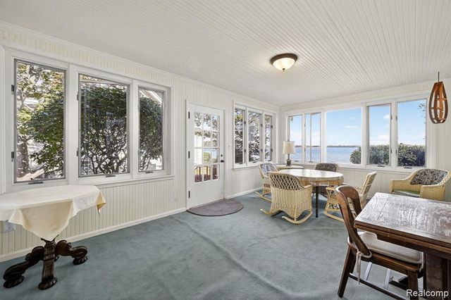 29863 East River Road, Grosse Ile Township, MI 48138