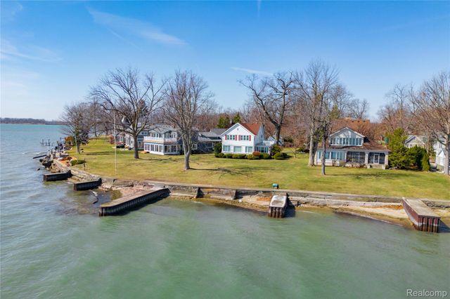 29863 East River Road, Grosse Ile Township, MI 48138