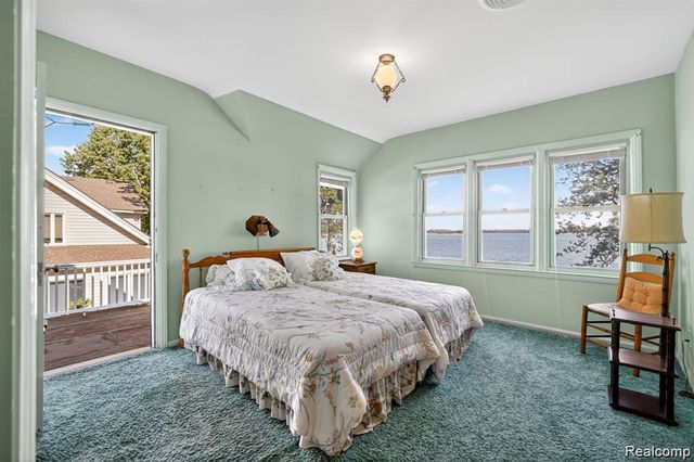 29863 East River Road, Grosse Ile Township, MI 48138