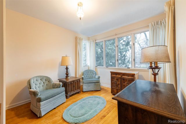 29863 East River Road, Grosse Ile Township, MI 48138