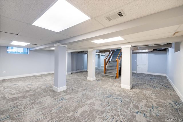 29863 East River Road, Grosse Ile Township, MI 48138