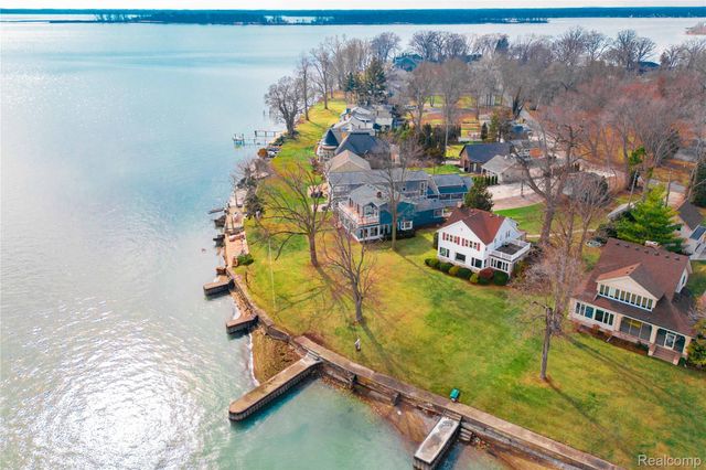 29863 East River Road, Grosse Ile Township, MI 48138
