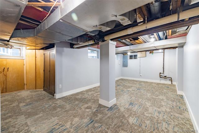 29863 East River Road, Grosse Ile Township, MI 48138