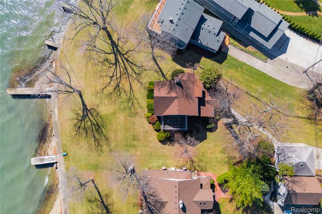 29863 East River Road, Grosse Ile Township, MI 48138