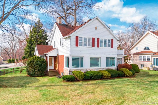 29863 East River Road, Grosse Ile Township, MI 48138