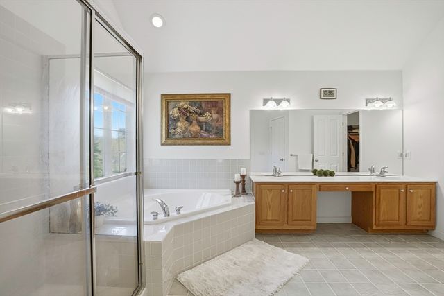 20 Washington Lane, Hopkinton, MA 01748