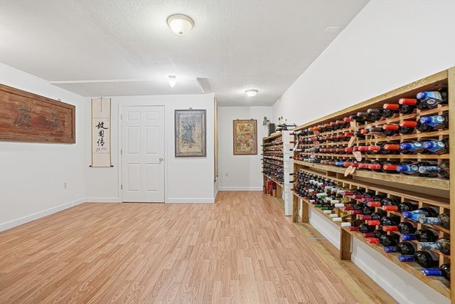 20 Washington Lane, Hopkinton, MA 01748