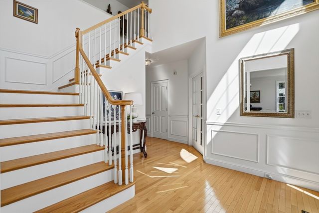 20 Washington Lane, Hopkinton, MA 01748