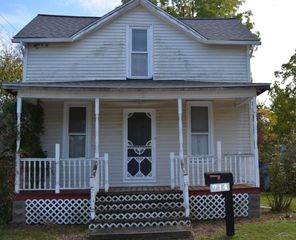 714 Nebobish Avenue, Bay City, MI 48708