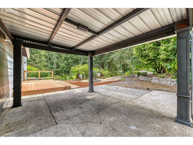 15148 S BURKSTROM Rd, Oregon City, OR 97045