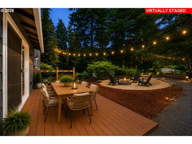15148 S BURKSTROM Rd, Oregon City, OR 97045