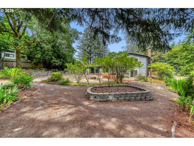 15148 S BURKSTROM Rd, Oregon City, OR 97045