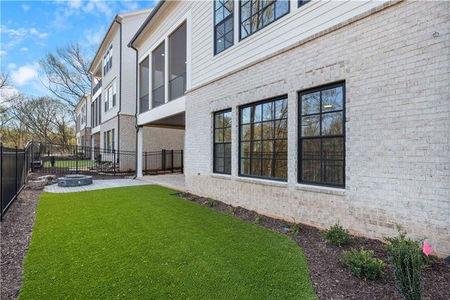 5561 Broad River View, Peachtree Corners, GA 30092