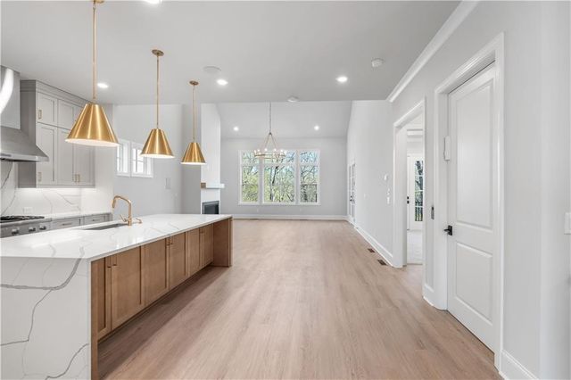 5561 Broad River View, Peachtree Corners, GA 30092