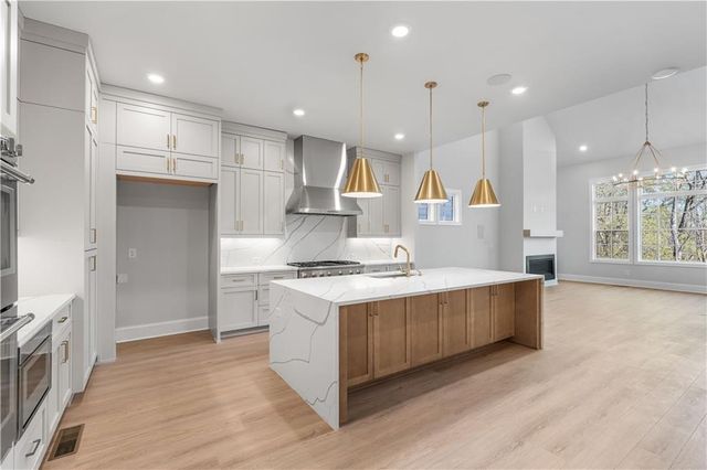 5561 Broad River View, Peachtree Corners, GA 30092